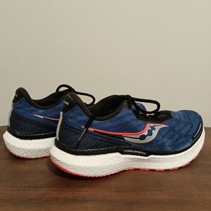 Saucony Blue and White Running Shoes